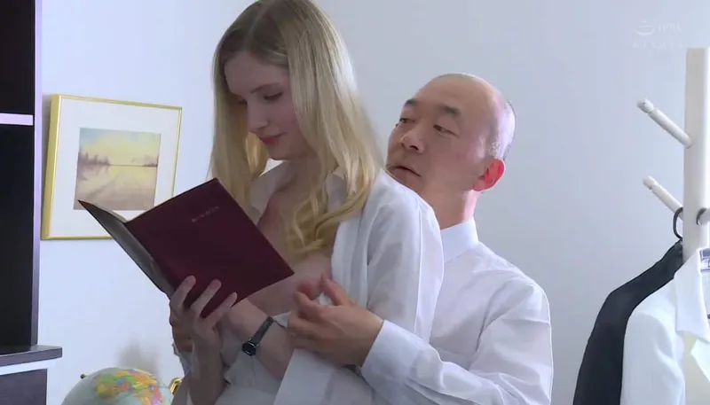 Vợ chấp nhận làm tình nhân cho đối tác của chồng yêu để trả nợ